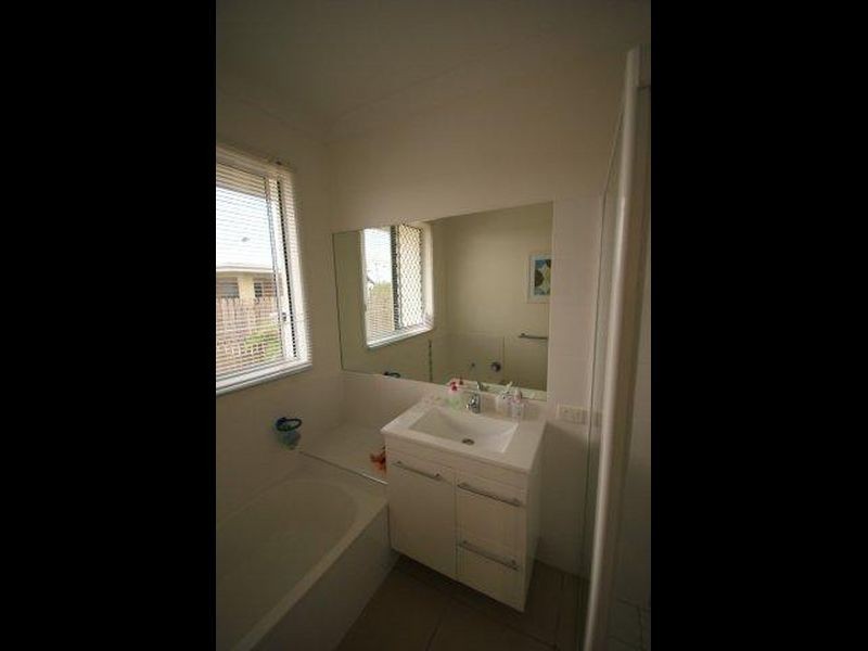 2 Braxton Circuit, Mount Louisa QLD 4814