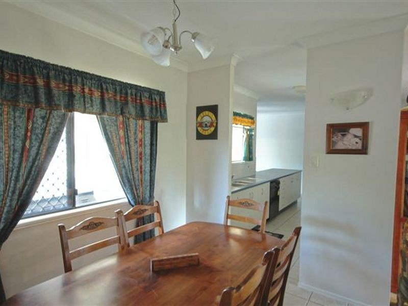 16 Heather Avenue, Rasmussen QLD 4815