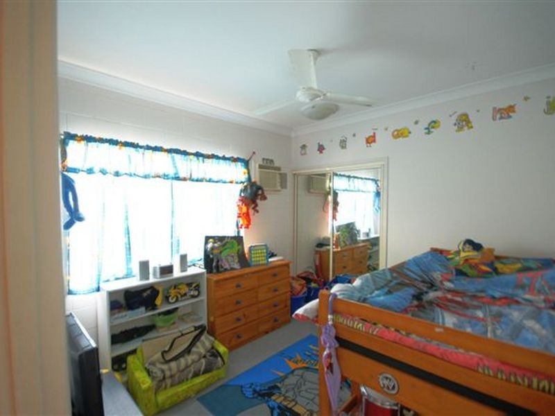 16 Heather Avenue, Rasmussen QLD 4815