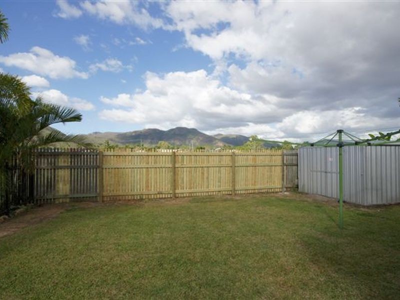 16 Heather Avenue, Rasmussen QLD 4815