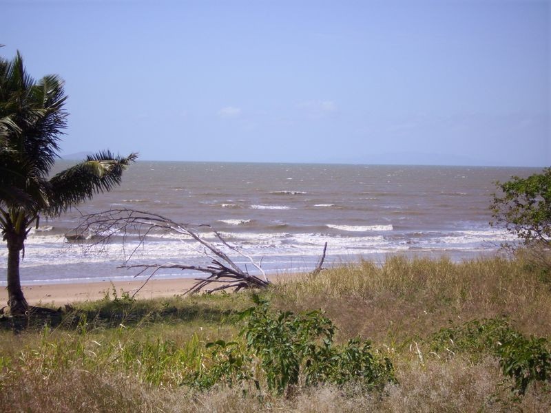 225 Balgal Beach Road, Balgal Beach QLD 4816