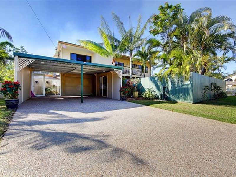 1 Nowland Avenue, Cranbrook QLD 4814