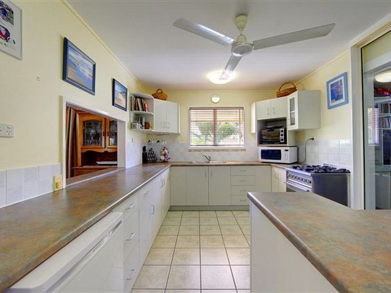 1 Nowland Avenue, Cranbrook QLD 4814