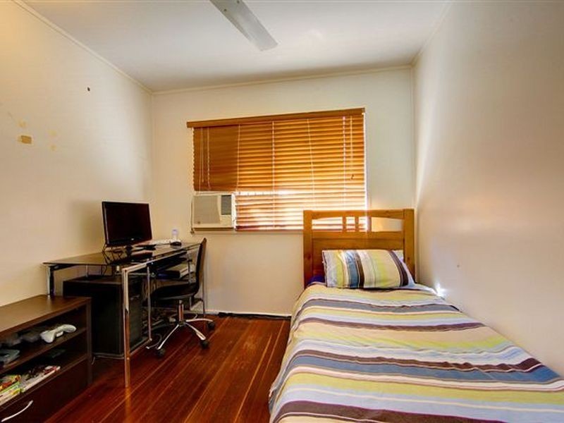 1 Nowland Avenue, Cranbrook QLD 4814