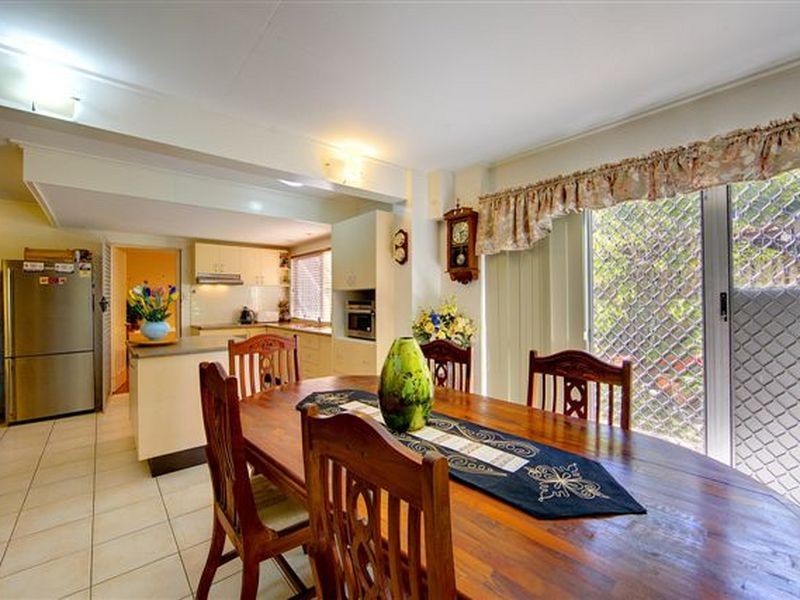 1 Nowland Avenue, Cranbrook QLD 4814