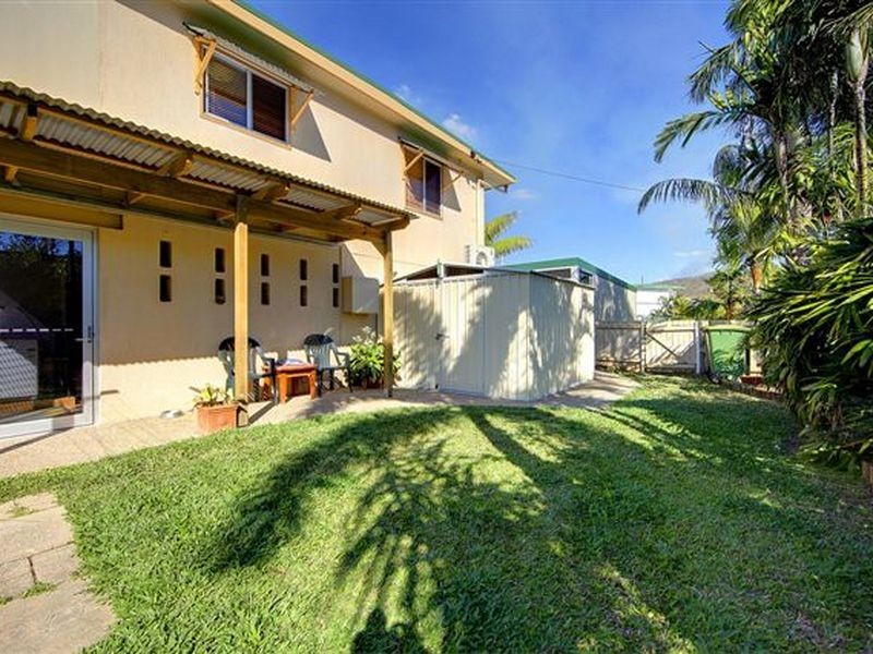 1 Nowland Avenue, Cranbrook QLD 4814