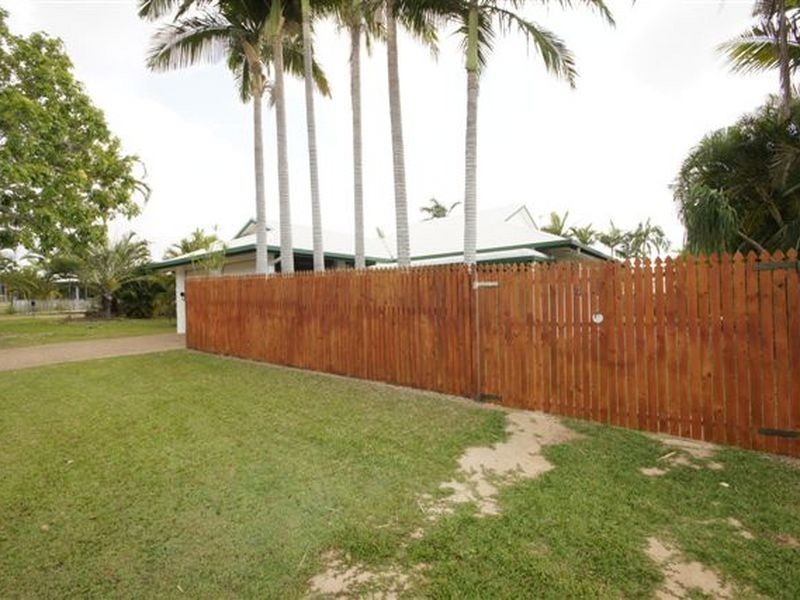 36 Nettleton Street, Mount Louisa QLD 4814