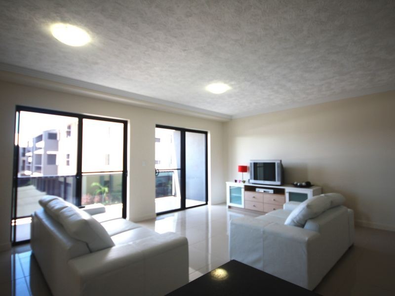 Units Angus Smith Drive, Douglas QLD 4814