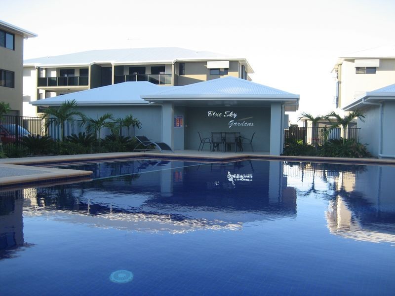 Units Angus Smith Drive, Douglas QLD 4814