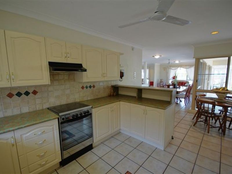 9 Cardwell  Court, Kirwan QLD 4817