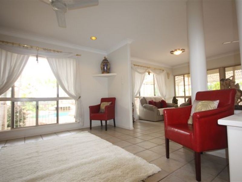 9 Cardwell  Court, Kirwan QLD 4817