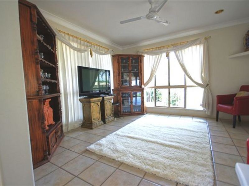 9 Cardwell  Court, Kirwan QLD 4817