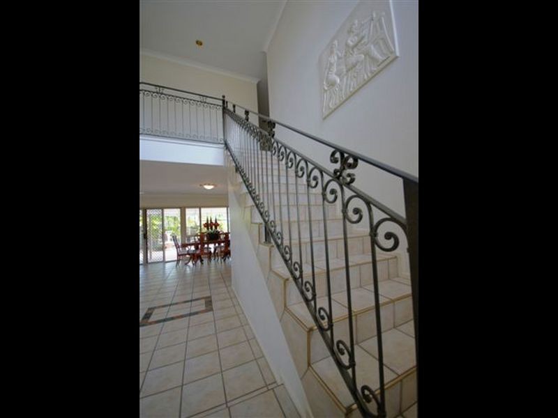 9 Cardwell  Court, Kirwan QLD 4817