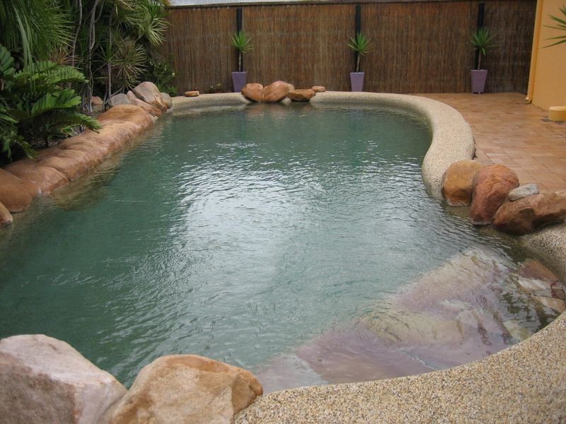 15 Livistonia Close, Bushland Beach QLD 4818