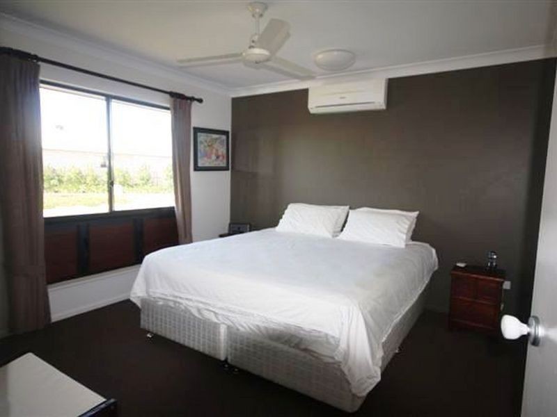 2 Panicum Close, Bohle Plains QLD 4817