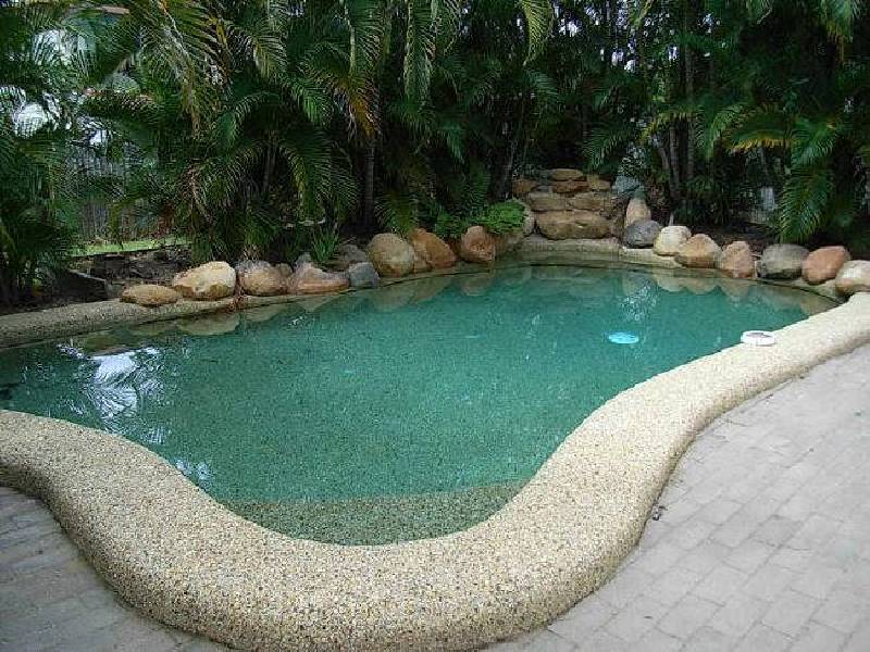 24 Koinonia Ct, Rasmussen QLD 4815