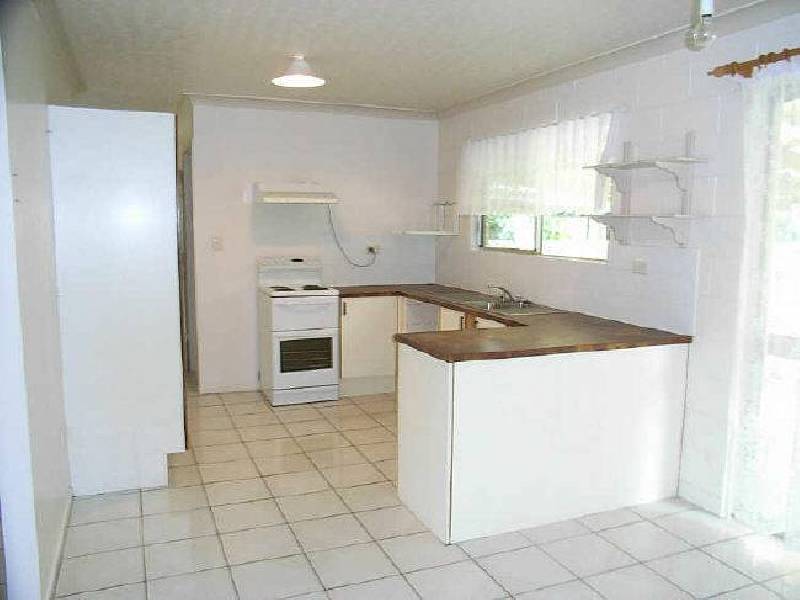 24 Koinonia Ct, Rasmussen QLD 4815