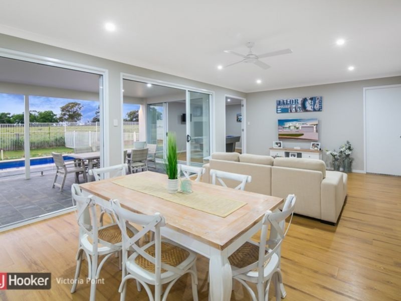 77 Waterville Drive, Thornlands QLD 4164