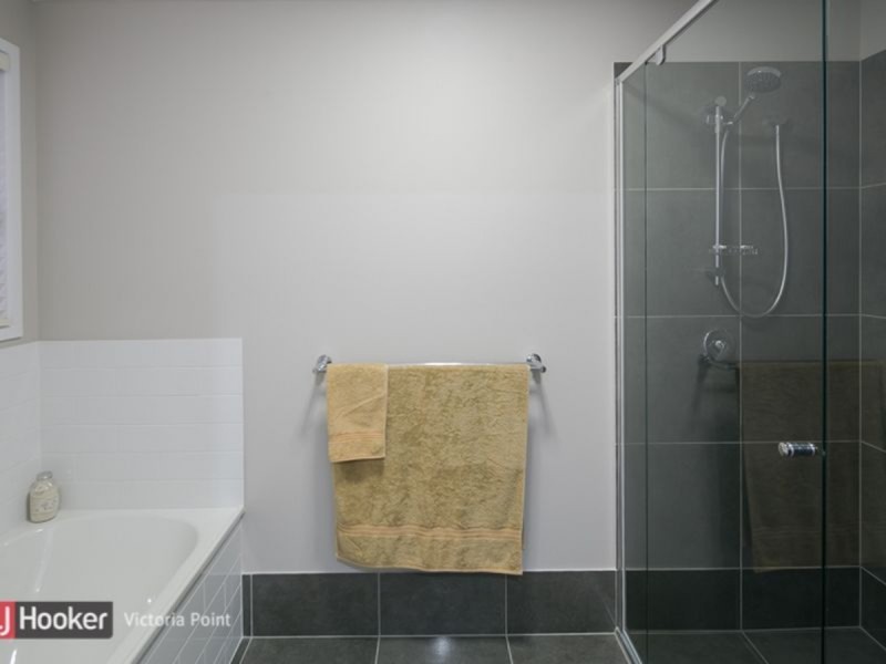 77 Waterville Drive, Thornlands QLD 4164