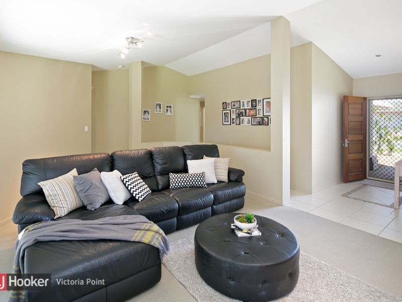 8 Gladebourne Crescent, Victoria Point QLD 4165