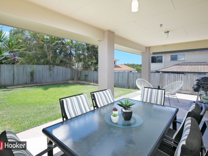 8 Gladebourne Crescent, Victoria Point QLD 4165