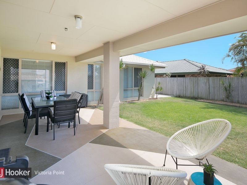 8 Gladebourne Crescent, Victoria Point QLD 4165