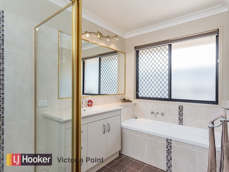 7 Scampi Place, Redland Bay QLD 4165