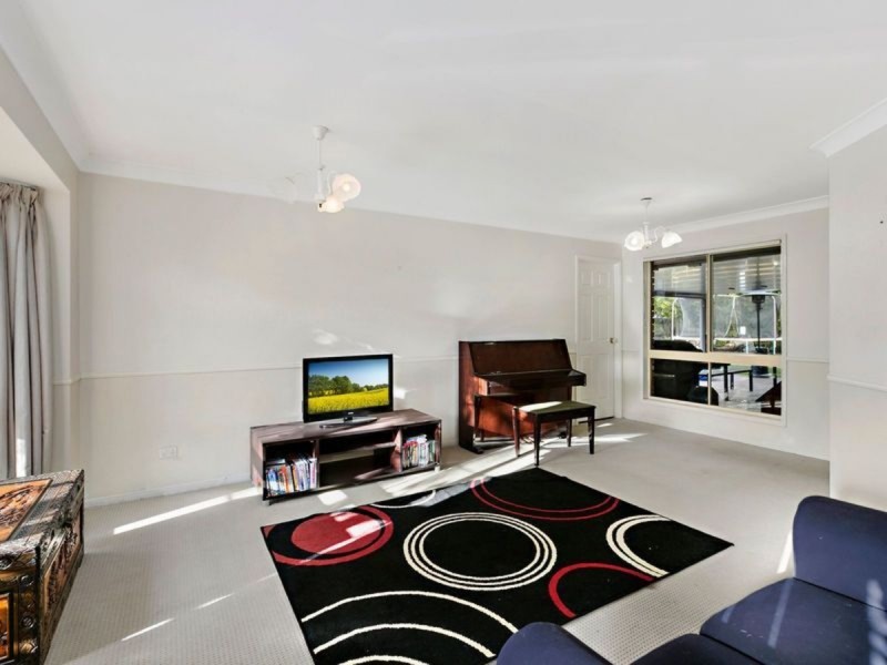 4 Constance Court, Victoria Point QLD 4165