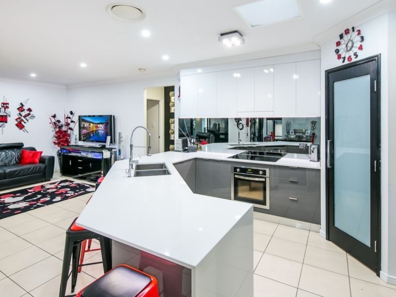 2 Pellita Court, Victoria Point QLD 4165