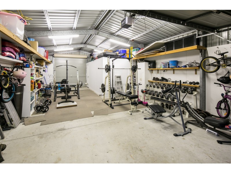 2 Pellita Court, Victoria Point QLD 4165