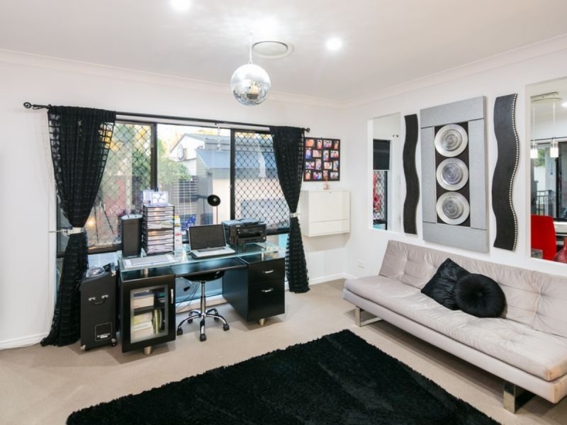 2 Pellita Court, Victoria Point QLD 4165