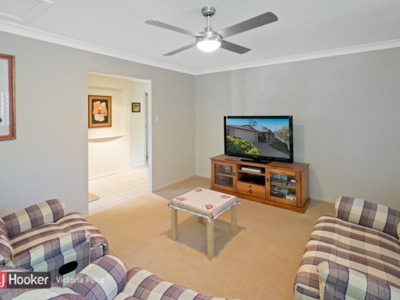 10 Scampi Place, Redland Bay QLD 4165