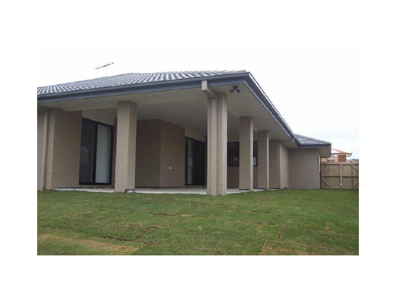 16 Cole Street, Redland Bay QLD 4165