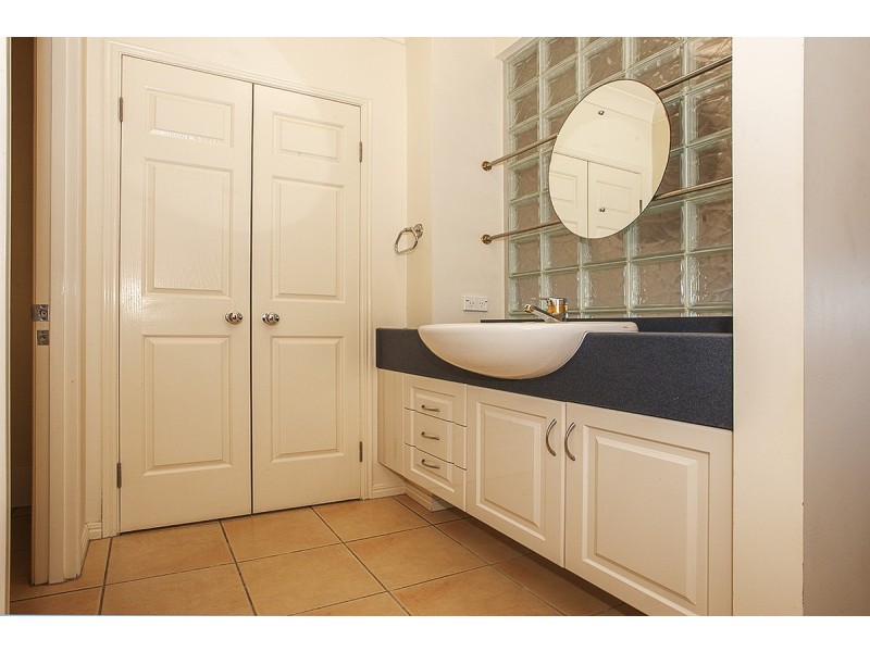 5/123 Shore Street North, Cleveland QLD 4163