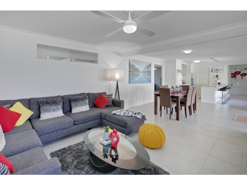 104 Bunker Road, Victoria Point QLD 4165