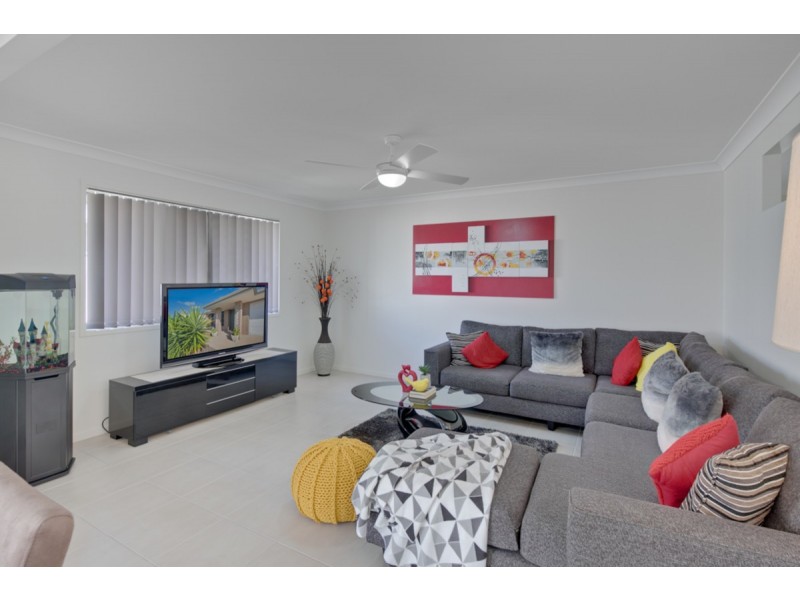 104 Bunker Road, Victoria Point QLD 4165