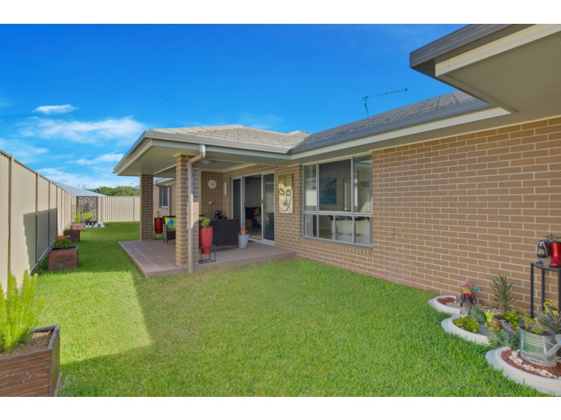 104 Bunker Road, Victoria Point QLD 4165