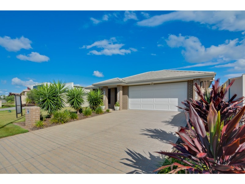 104 Bunker Road, Victoria Point QLD 4165