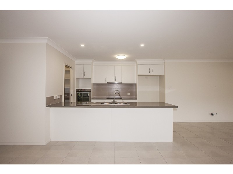 1 Selwyn Close, Victoria Point QLD 4165