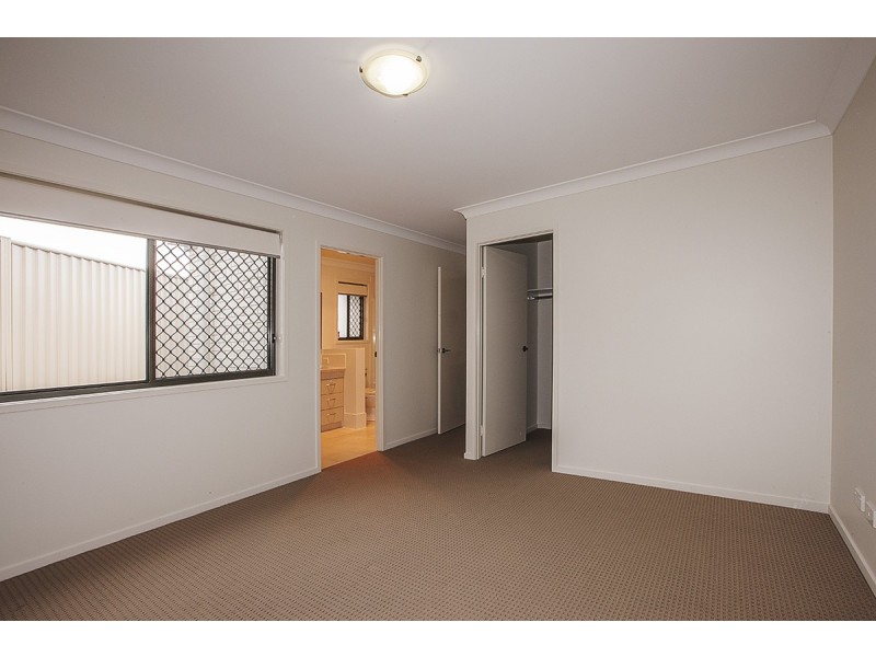 1 Selwyn Close, Victoria Point QLD 4165