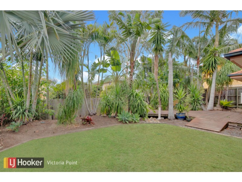 16 Gladebourne Crescent, Victoria Point QLD 4165