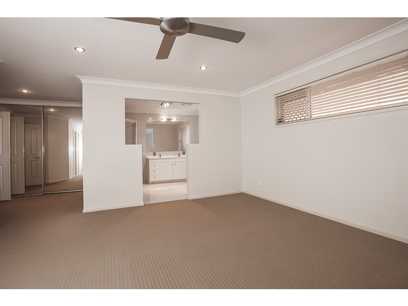 37 Waterville Drive, Thornlands QLD 4164