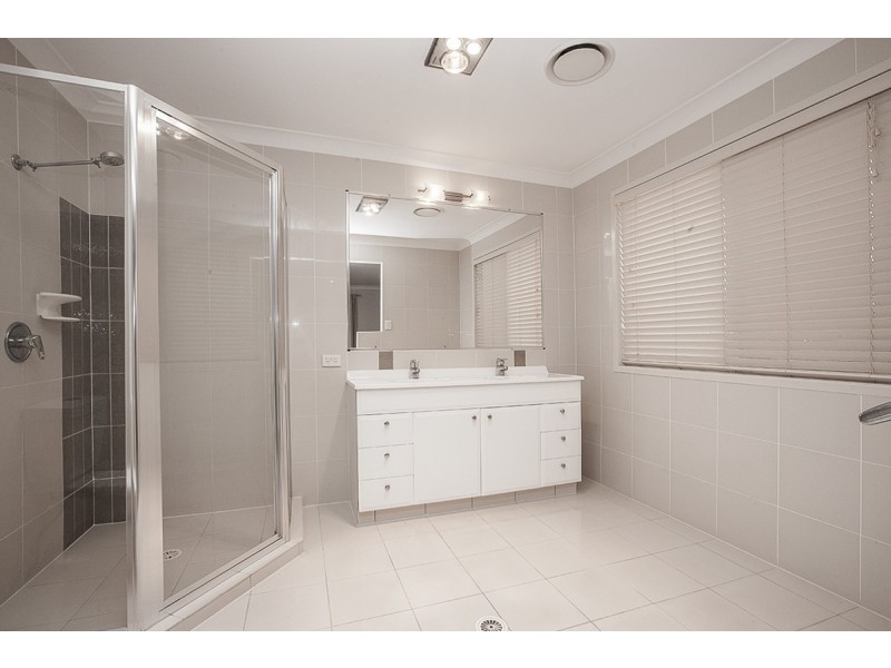 37 Waterville Drive, Thornlands QLD 4164