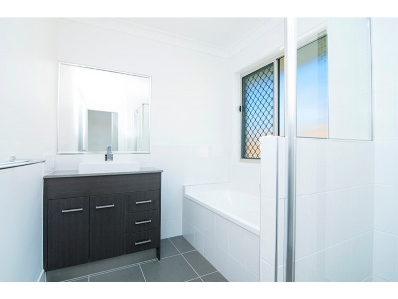 26 Maree Place, Redland Bay QLD 4165