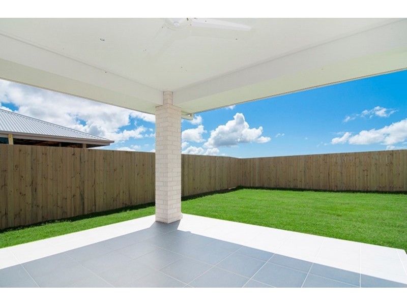 26 Maree Place, Redland Bay QLD 4165