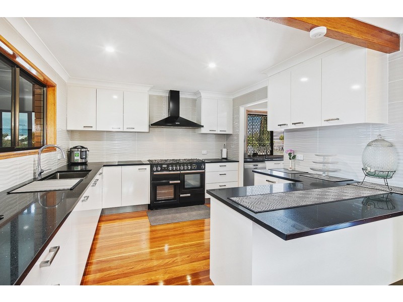 111 Point Ohalloran Road, Victoria Point QLD 4165