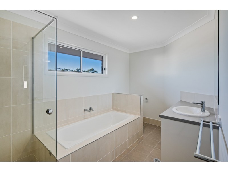 21 Cardwell Circuit, Thornlands QLD 4164