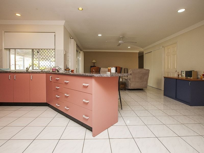 9 Bottlebrush Court, Victoria Point QLD 4165