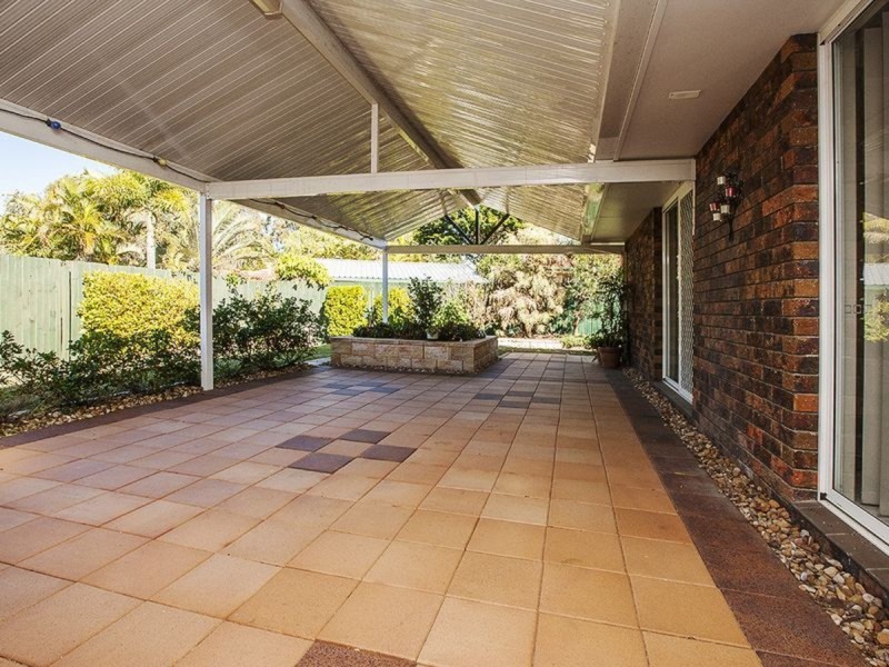 9 Bottlebrush Court, Victoria Point QLD 4165