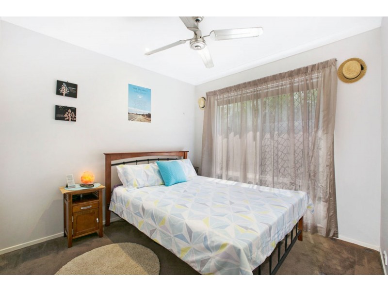 3 Magnetic Place, Redland Bay QLD 4165